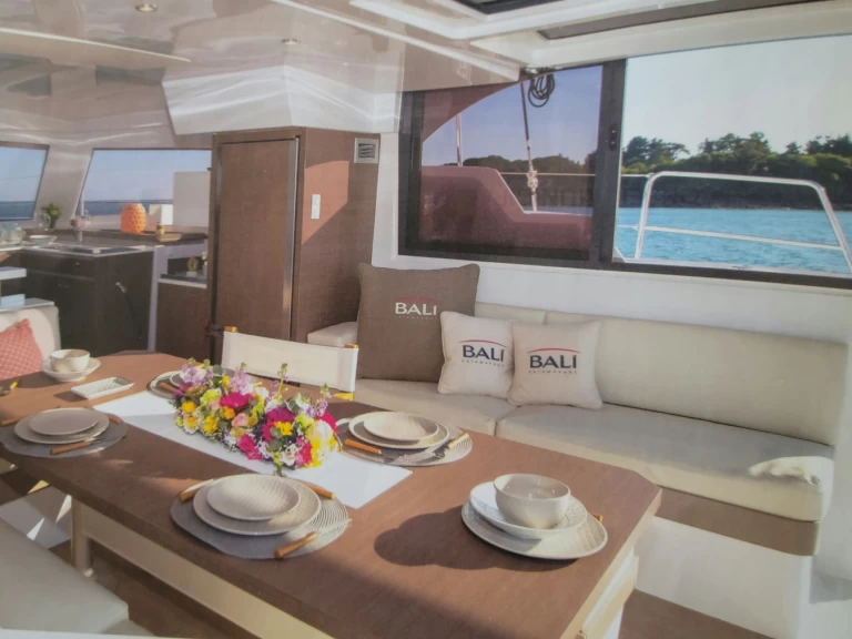 Bali Bali Catspace Voile de alquiler a Parham Town