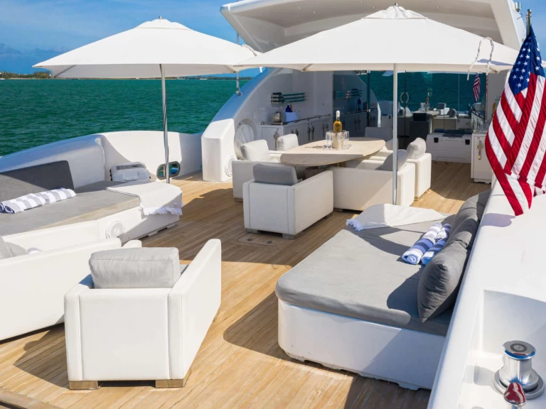 Alquiler de Tecnomar Double Shot en Nassau