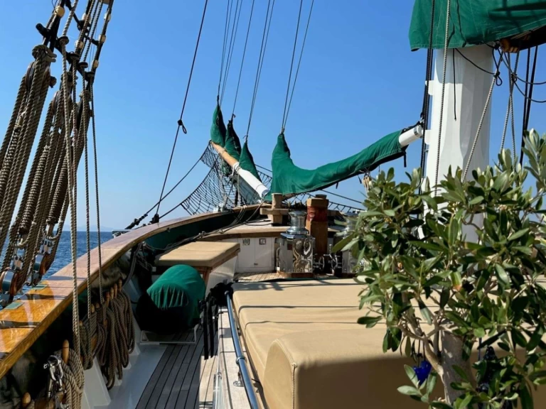 Alquiler de embarcaciones Custom Gulet-Motor Sailor ARKTOS enNéa Péramos en Samboat