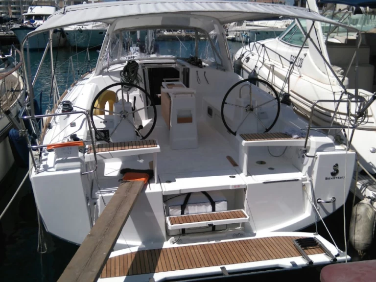 Alquiler de embarcaciones Bénéteau Oceanis 38 enProcida en Samboat