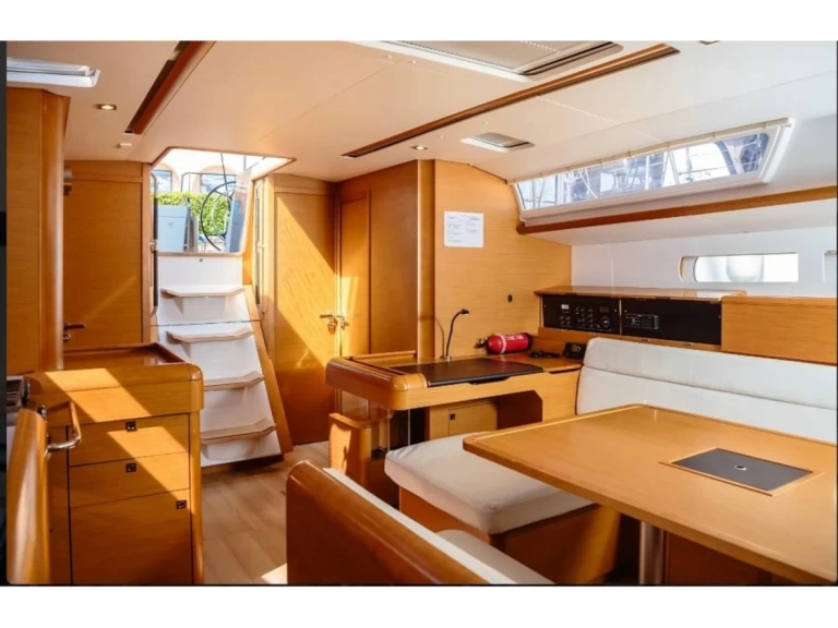 Velero para alquilar Tropea al mejor precio