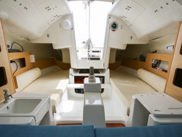 Alquiler Velero Bénéteau con o sin  título de navegación