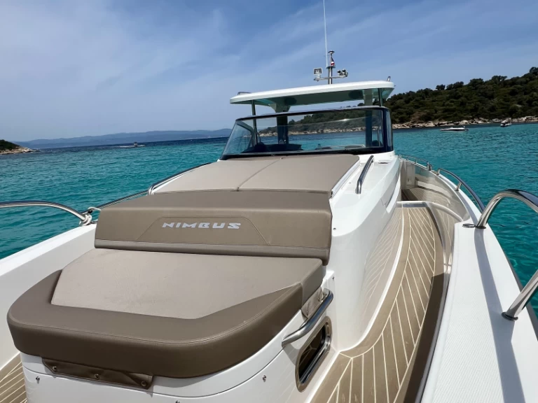 Alquiler de Nimbus T11 en Níkiti