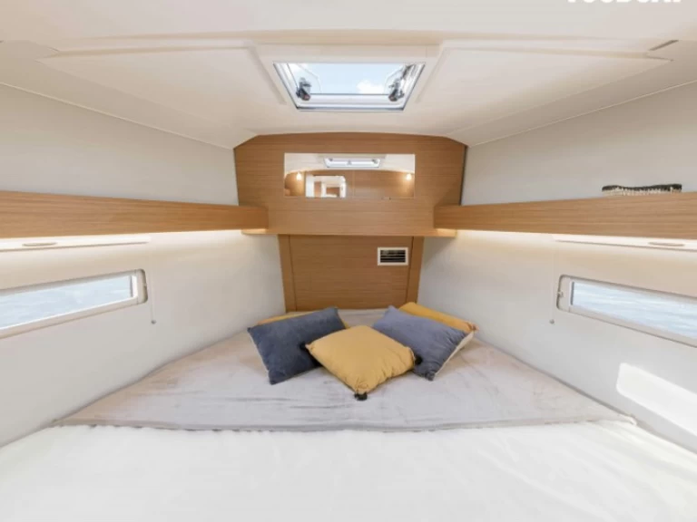 Alquiler de Dufour Dufour 390 Grand Large en Port-Camargue