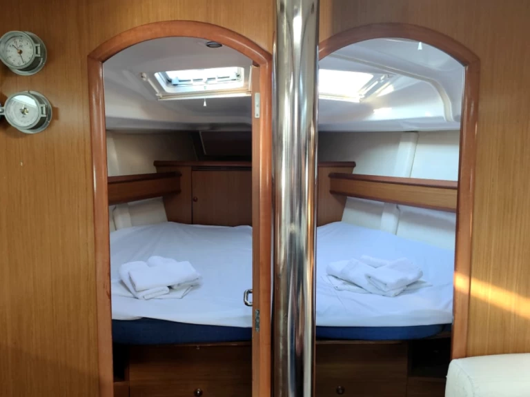 Alquiler Velero Jeanneau con o sin  título de navegación