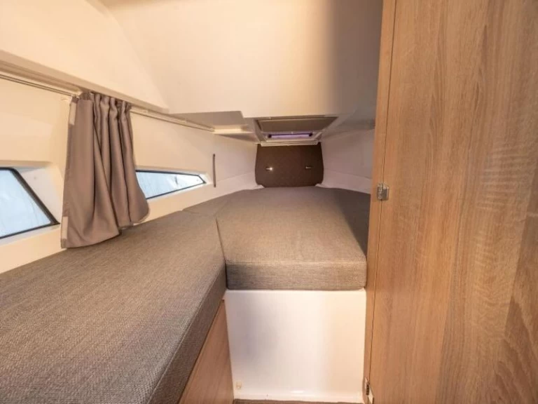 Alquiler de barcos Glyfáda barato de Nordkapp Coupe 905