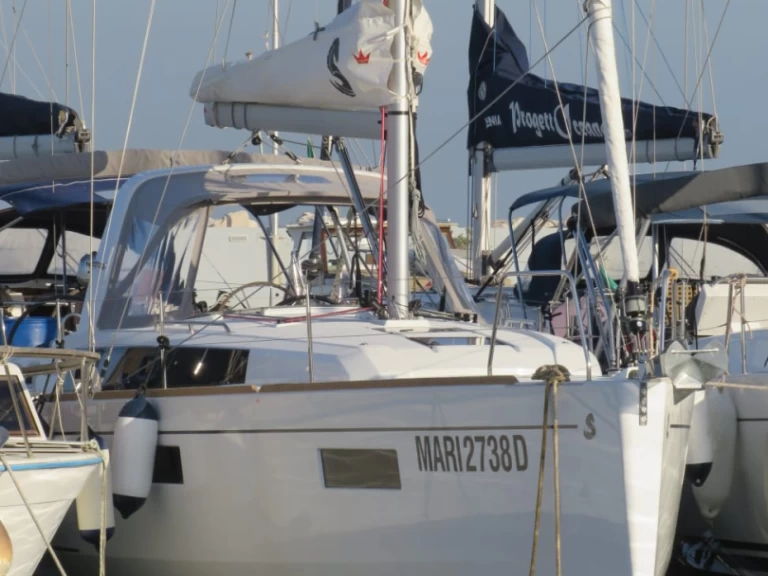 Bénéteau Oceanis 38 de alquiler a Procida