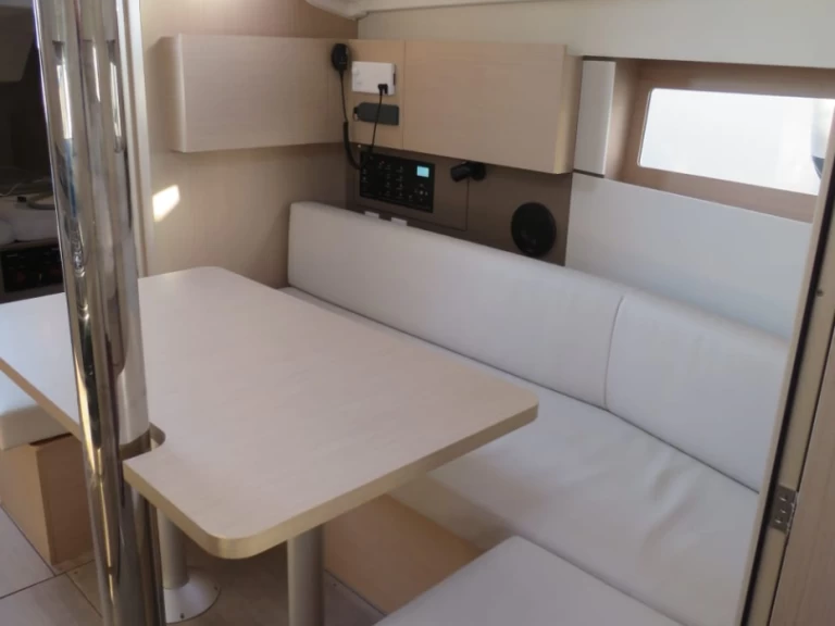 Alquiler Procida - Bénéteau Oceanis 38 en SamBoat