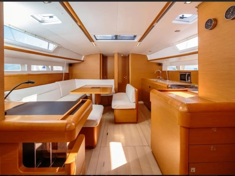 Alquiler Velero en Tropea - Jeanneau Sun Odyssey 519 "Kalos