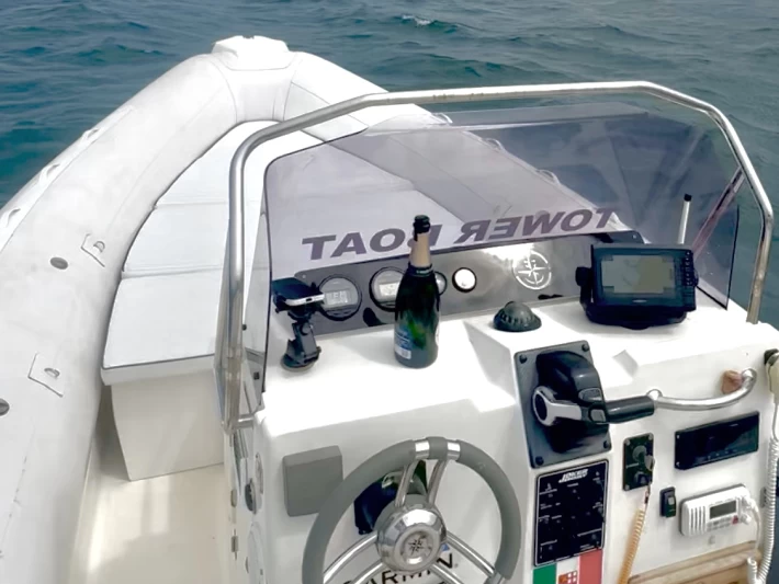 Alquiler Neumática en Torre Annunziata - Joker Boat Clubman 26