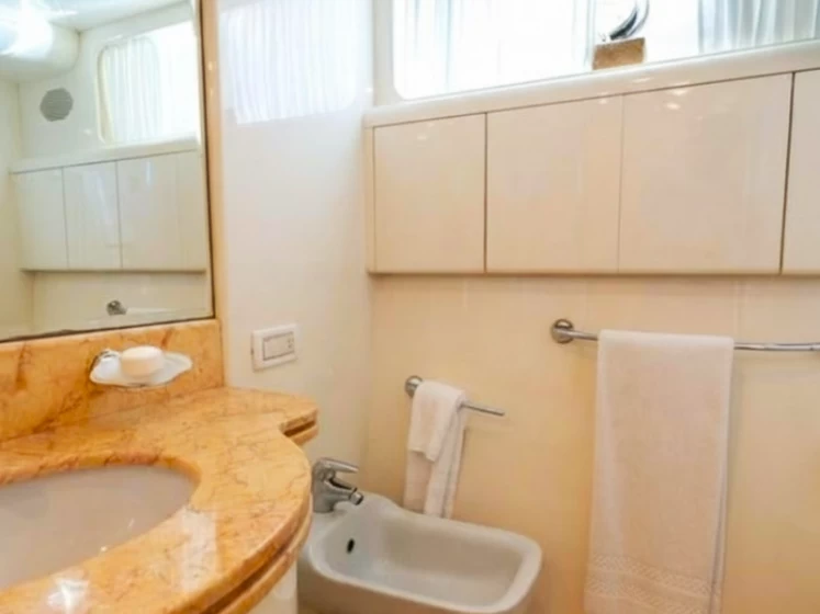 Aicon Aicon75 fly bridge  de alquiler a Miami