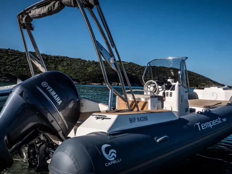 Alquiler Propriano - Capelli Tempest 700 Sun en SamBoat