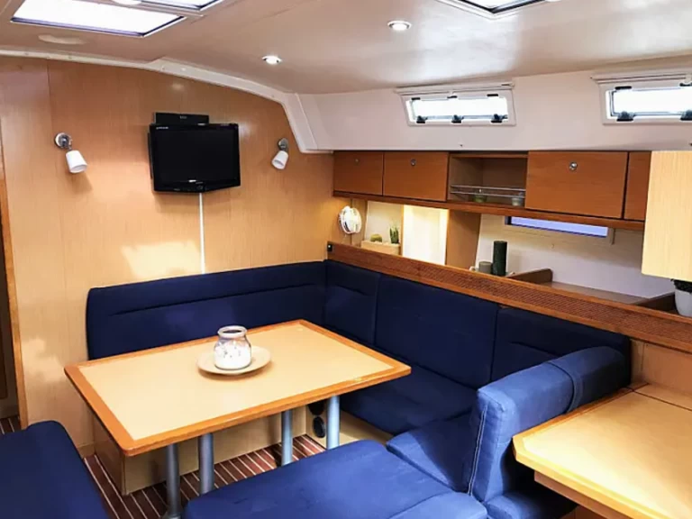 Alquiler de Velero, con o sin patrón Bavaria Lefkáda