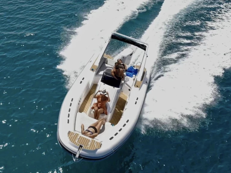 Alquiler de embarcaciones Tiger 850 enSaint-Martin-de-Ré en Samboat