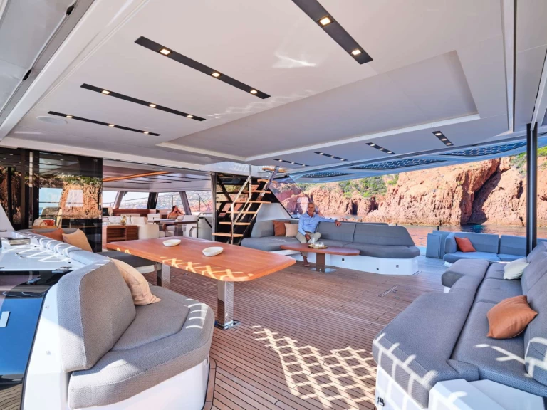Alquiler Yate de lujo Fountaine Pajot con o sin  título de navegación