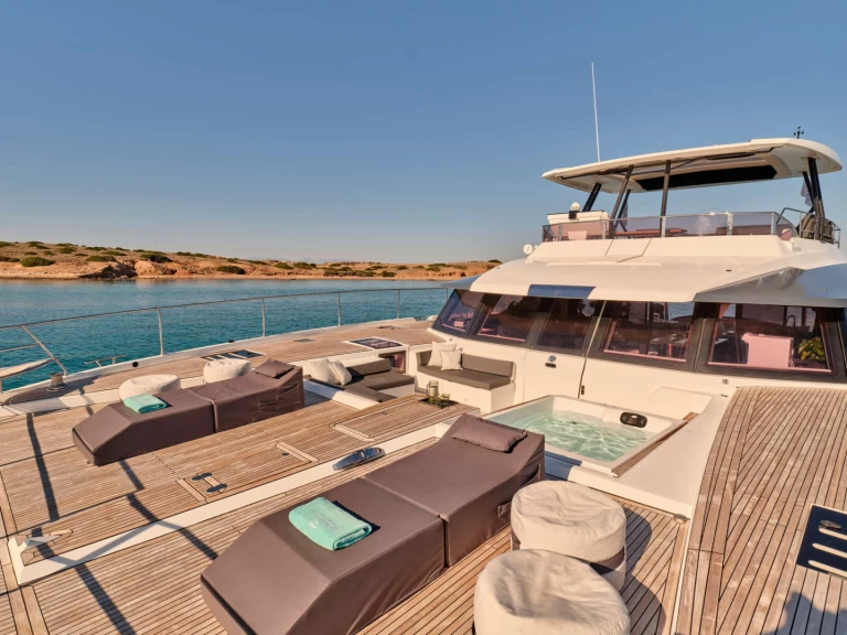 Alquiler Yate de lujo Fountaine Pajot con o sin  título de navegación