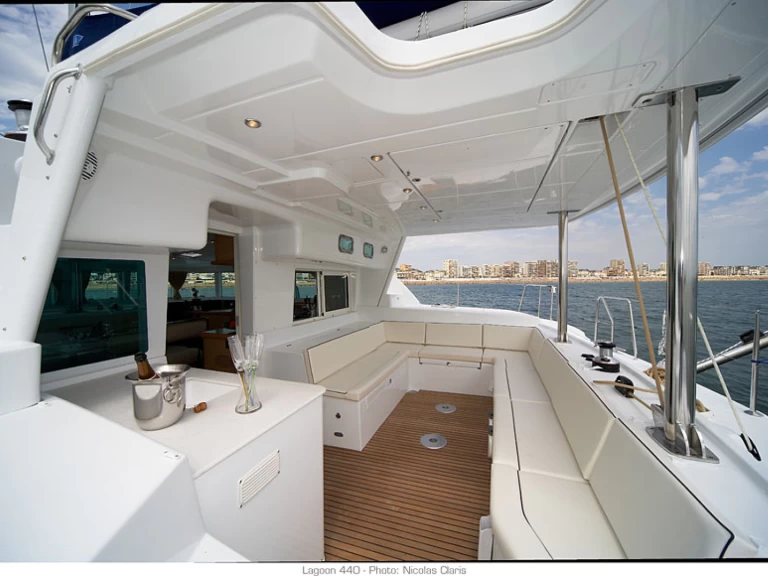 Catamarán para alquilar Préveza al mejor precio