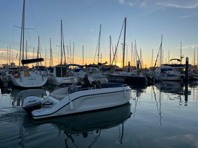 Alquiler de Lancha, con o sin patrón Bey Yacht El Puerto de Santa María