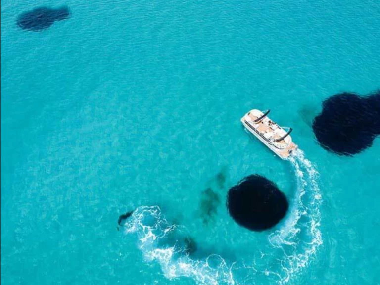 Alquiler de Lancha, con o sin patrón Swiss boat ponton Naoussa