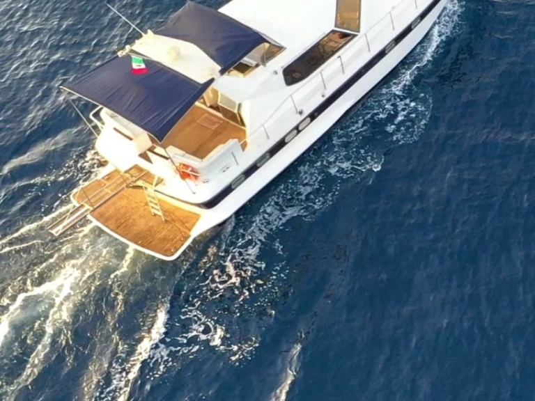 Alquiler de embarcaciones Sunkiss Arrow 50 enRiposto en Samboat