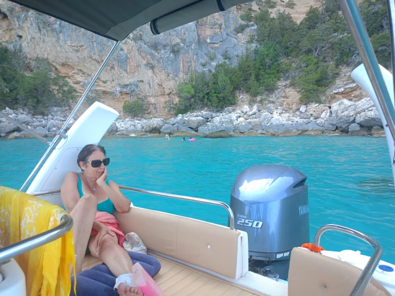 Nuova Jolly King 750 de alquiler a Cala Gonone