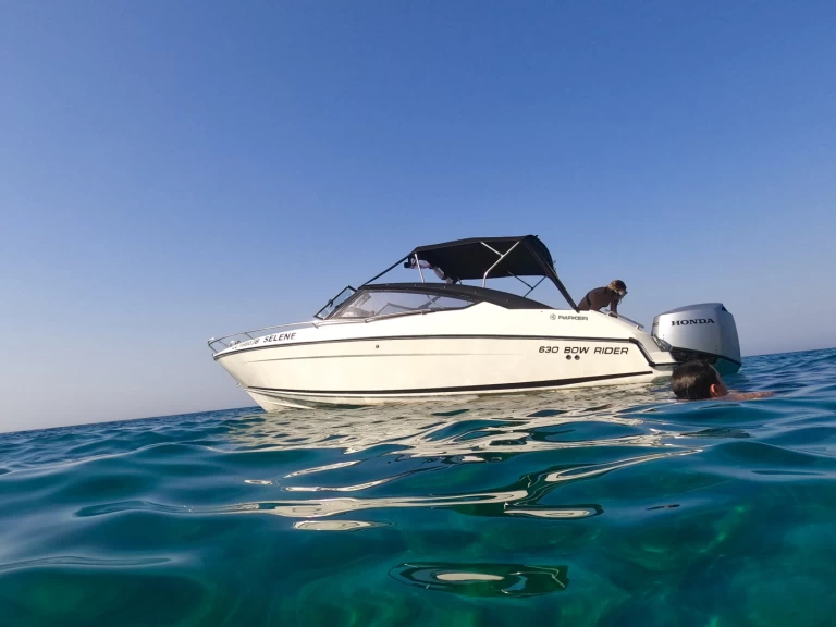 Alquiler Neumática en Latchi - Parker 630 bowrider 