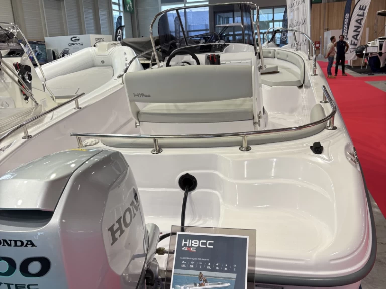 Alquiler de Lancha, con o sin patrón 4XC Saint-Florent