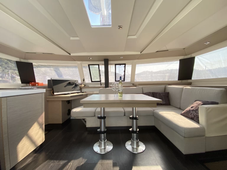 Alquiler de embarcaciones Fountaine Pajot Astrea 42 enFethiye en Samboat