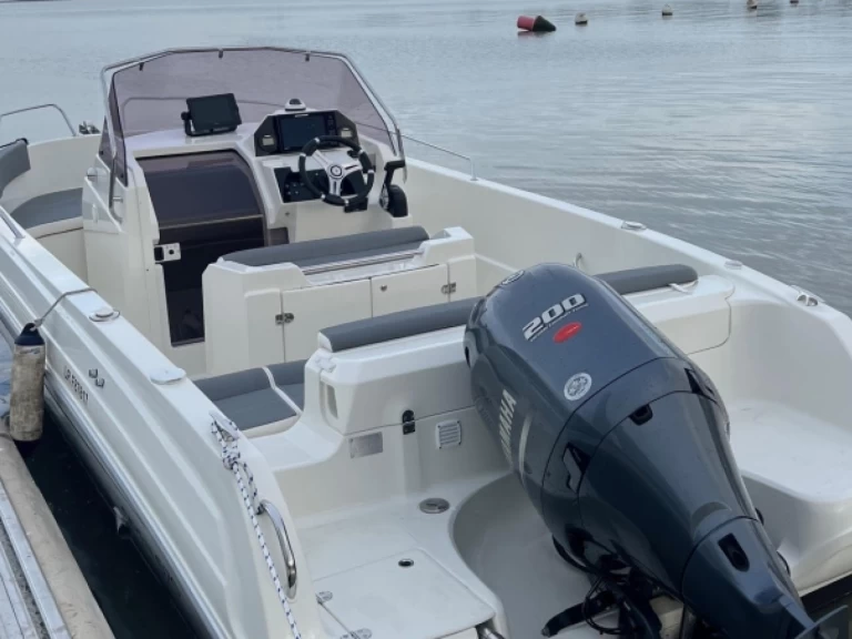 Alquiler Lancha Pacific Craft con o sin  título de navegación