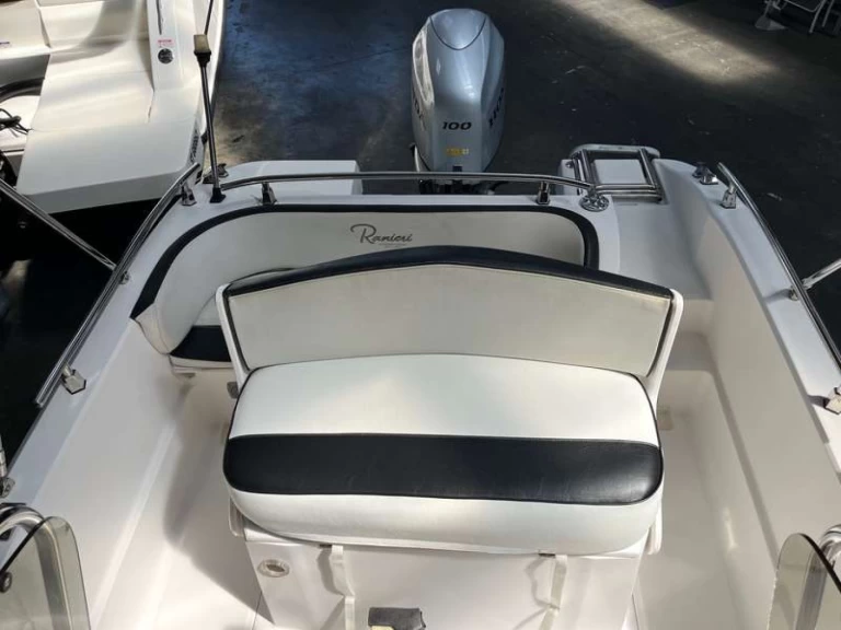 Alquiler de barcos Gruissan barato de Voyager 18 S