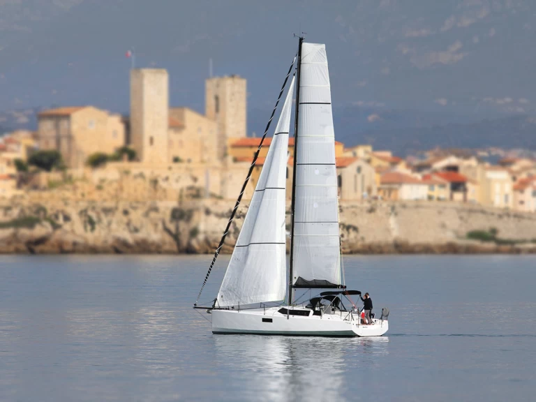 Alquiler Velero en Antibes - Pogo Structures Pogo 36