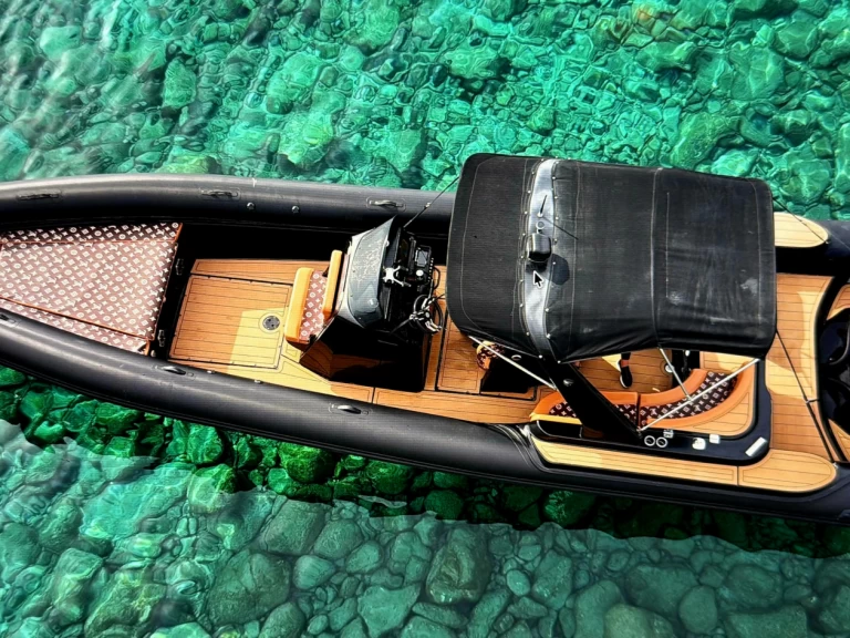 Neumática para alquilar Parikia al mejor precio