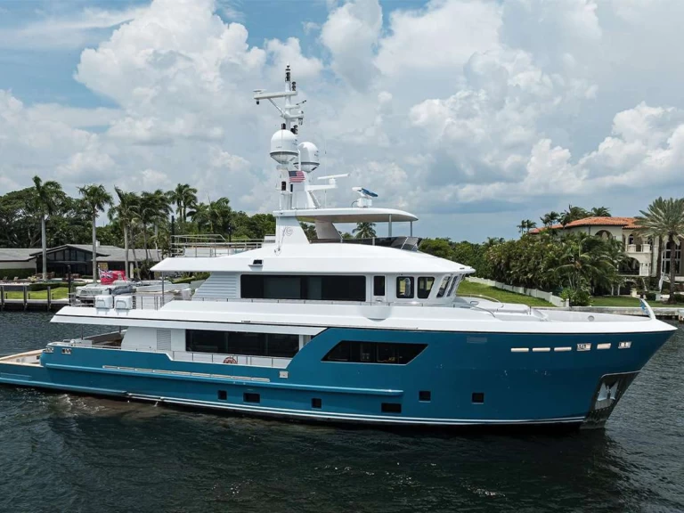 Alquiler de Yate de lujo, con o sin patrón Cantiere delle Marche Bahamas