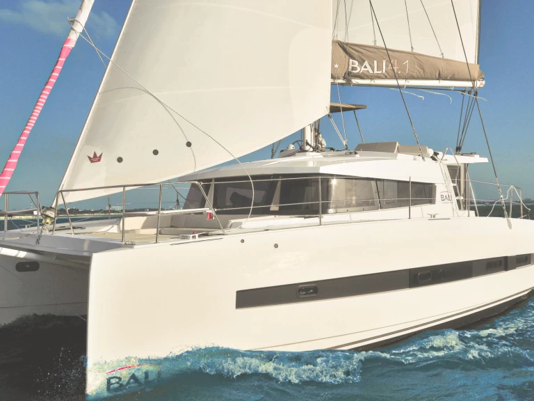 Alquiler de barcos Kotor barato de Bali 4.1