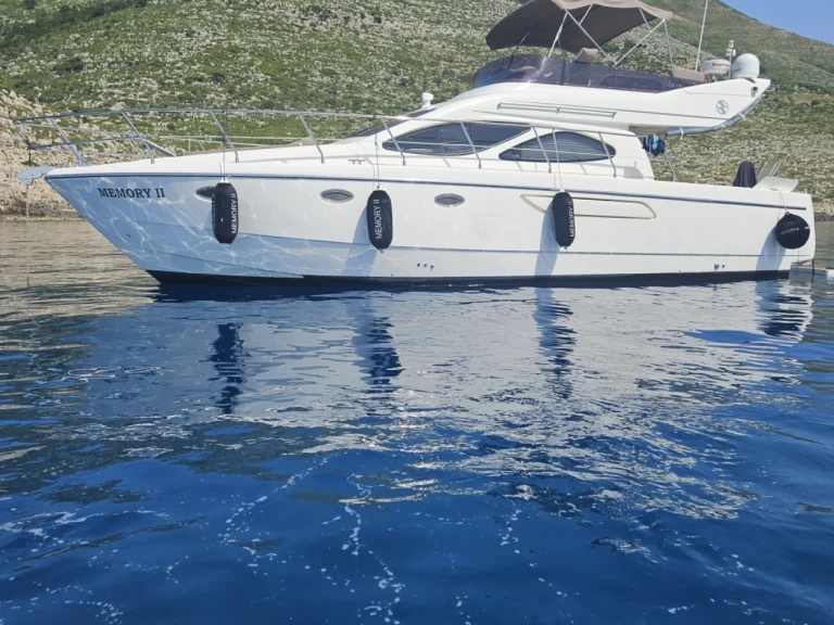 Alquiler Lancha CARNEVALLI con o sin  título de navegación