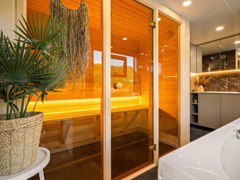 Alquiler Casa flotante Luxboot con o sin  título de navegación