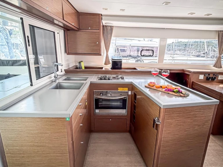 Alquiler de barcos Primošten barato de Lagoon 450 F