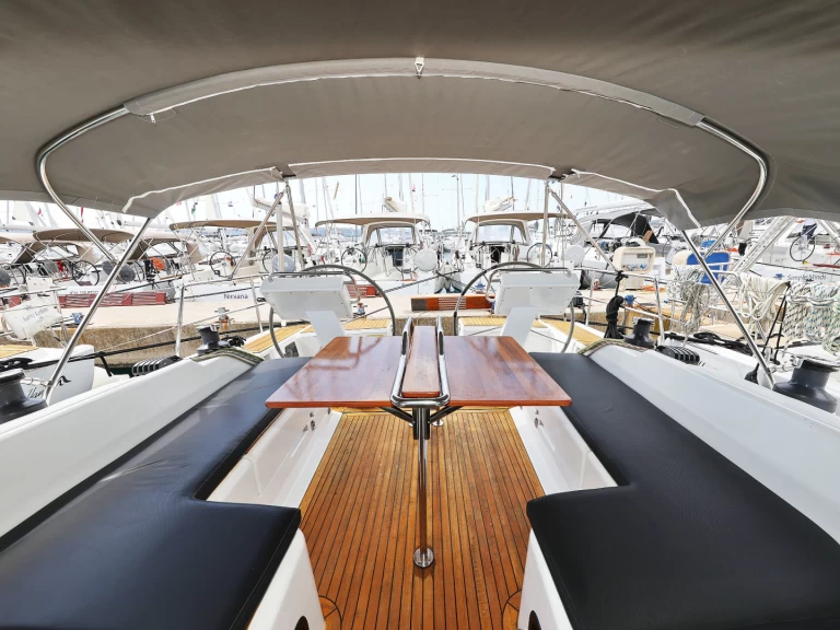 Alquiler de barcos Biograd na Moru barato de Hanse 455