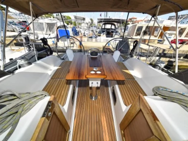 Velero para alquilar Zadar al mejor precio