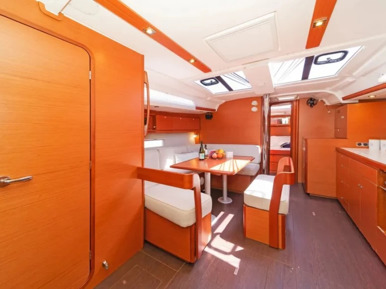 Alquiler de Velero, con o sin patrón Dufour Ávdira