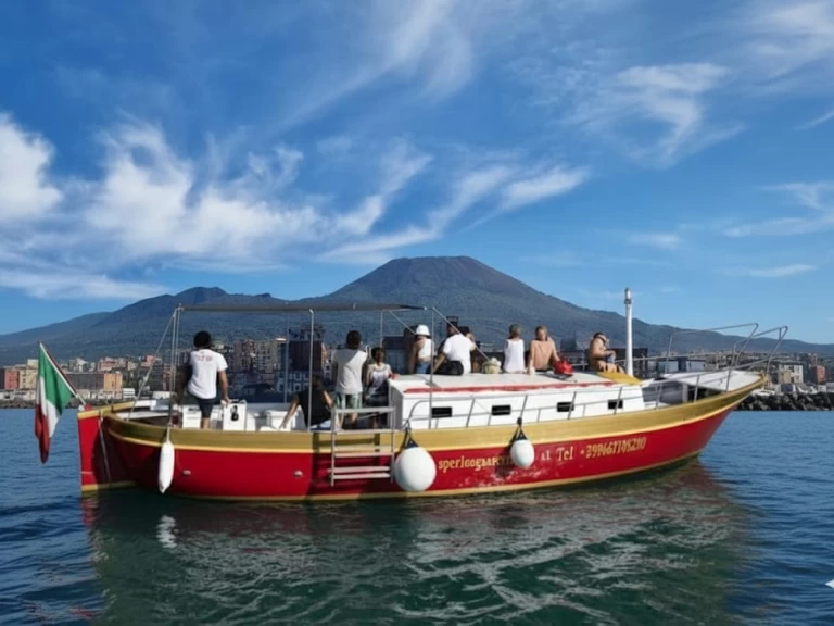 Alquiler de Lancha, con o sin patrón Gozzo Porto di Torre del Greco