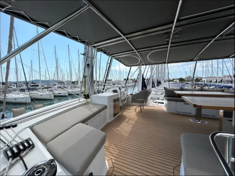 Catamarán para alquilar Eden Island al mejor precio