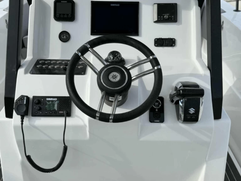 Alquiler de Lancha, con o sin patrón GRANDE MARE 29 Trogir