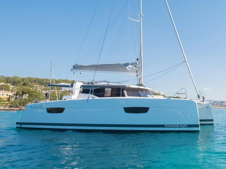 Alquiler de Fountaine Pajot Astrea 42 en Heraclión