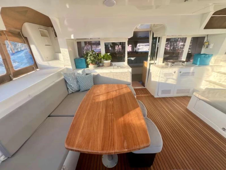 Alquiler Catamarán Lagoon con o sin  título de navegación