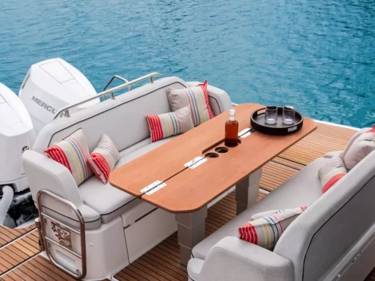 Alquiler de embarcaciones Bénéteau Gran Turismo 36 enMakarska en Samboat