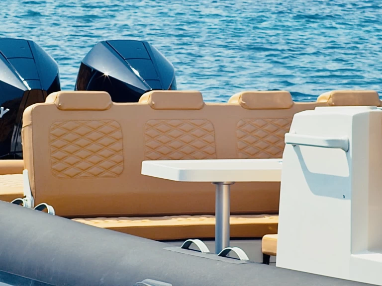 Alquiler de Highfield 900 sport en Cannigione