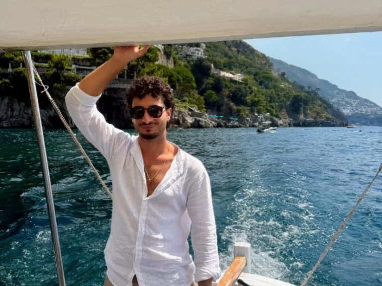 Alquiler de barcos Amalfi Coast barato de Gozzo sorrentino