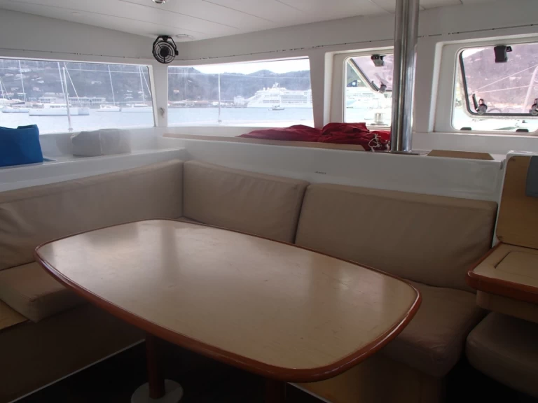 Alquiler Catamarán Lagoon con o sin  título de navegación