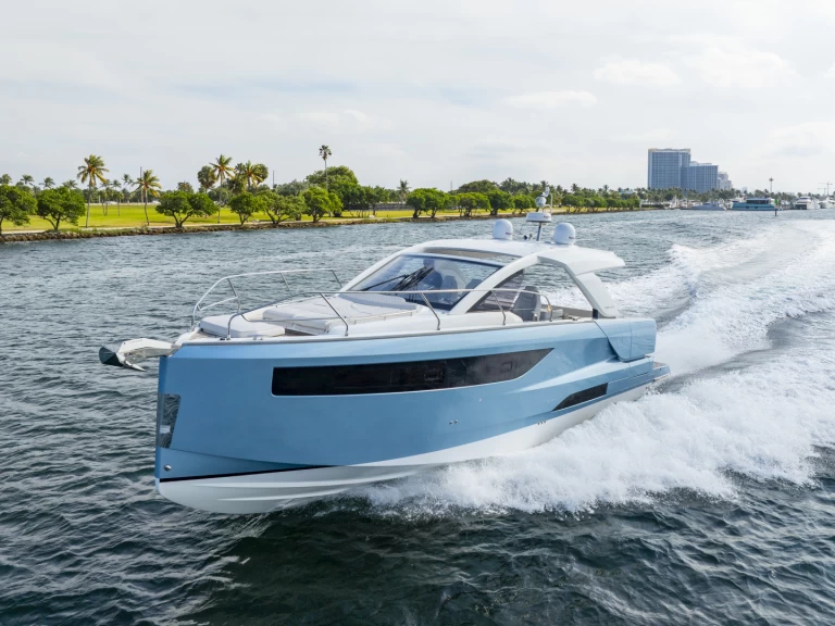 Alquiler de Jeanneau db 43 en Miami